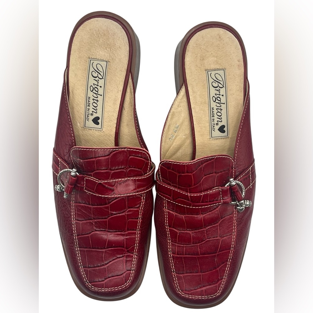 Brighton Women’s Jordan size 8m Red Croc-Embossed Loafers